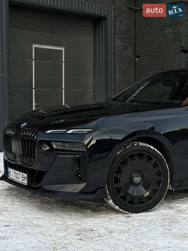 Седан BMW 7 Series 2023 в Киеве