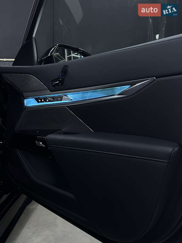 Седан BMW 7 Series 2023 в Киеве