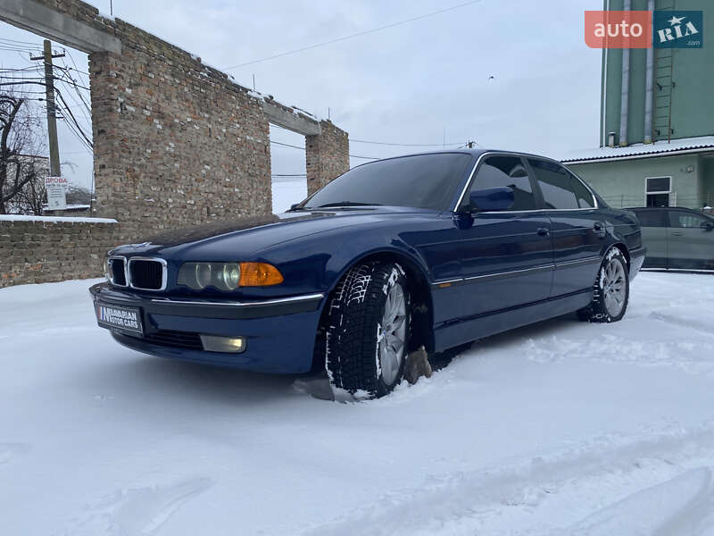 Седан BMW 7 Series 2000 в Ровно