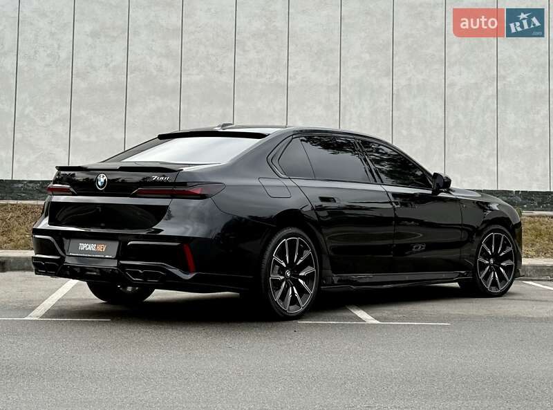 Седан BMW 7 Series 2023 в Киеве