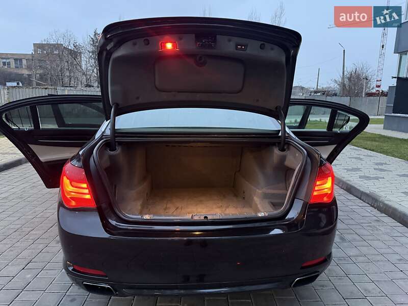 Седан BMW 7 Series 2011 в Одесі фото 42 Седан BMW 7 Series 2011 в Одесі