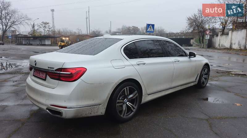 Седан BMW 7 Series 2015 в Миколаєві