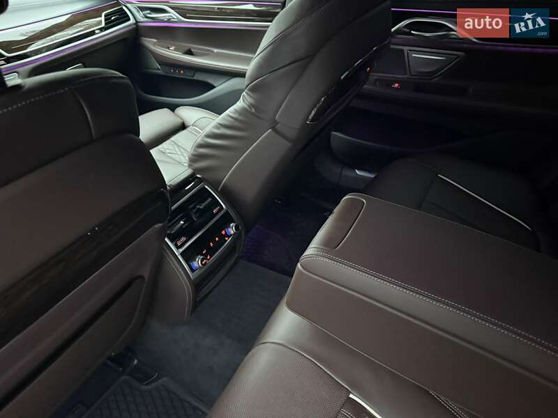 Седан BMW 7 Series 2022 в Киеве фото 12 Седан BMW 7 Series 2022 в Киеве