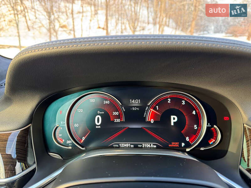 Седан BMW 7 Series 2016 в Киеве