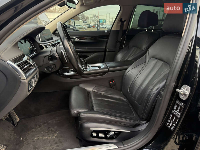 Седан BMW 7 Series 2015 в Киеве фото 14 Седан BMW 7 Series 2015 в Киеве