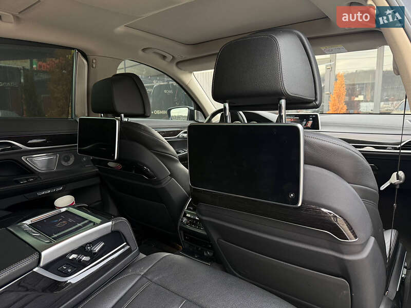 Седан BMW 7 Series 2015 в Киеве фото 34 Седан BMW 7 Series 2015 в Киеве