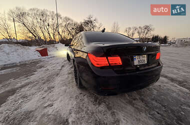 Седан BMW 7 Series 2011 в Львові