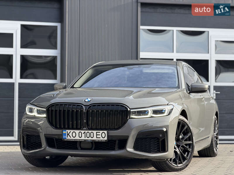 Седан BMW 7 Series 2021 в Мукачево
