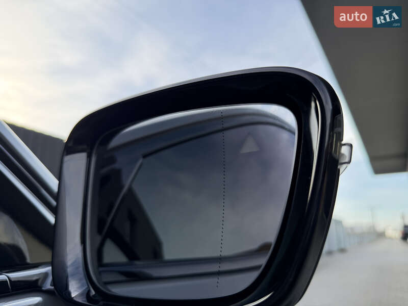 Седан BMW 7 Series 2021 в Мукачево