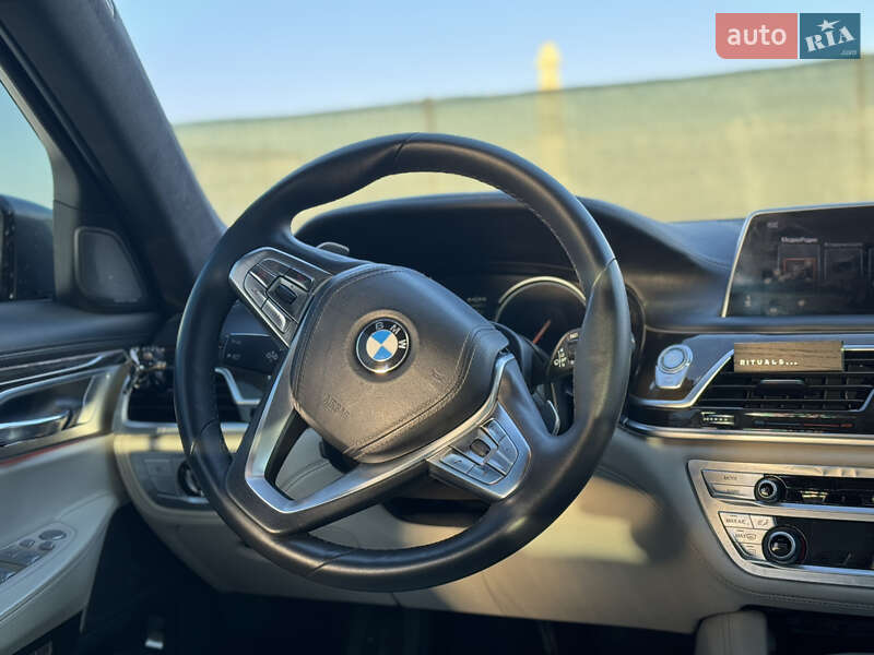 Седан BMW 7 Series 2016 в Ровно