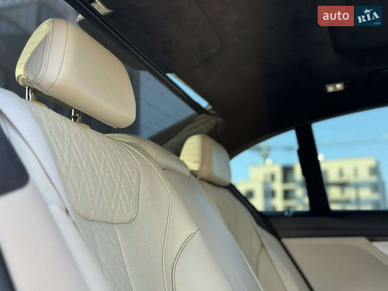 Седан BMW 7 Series 2016 в Ровно