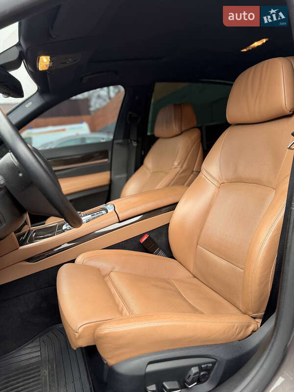 Седан BMW 7 Series 2012 в Киеве