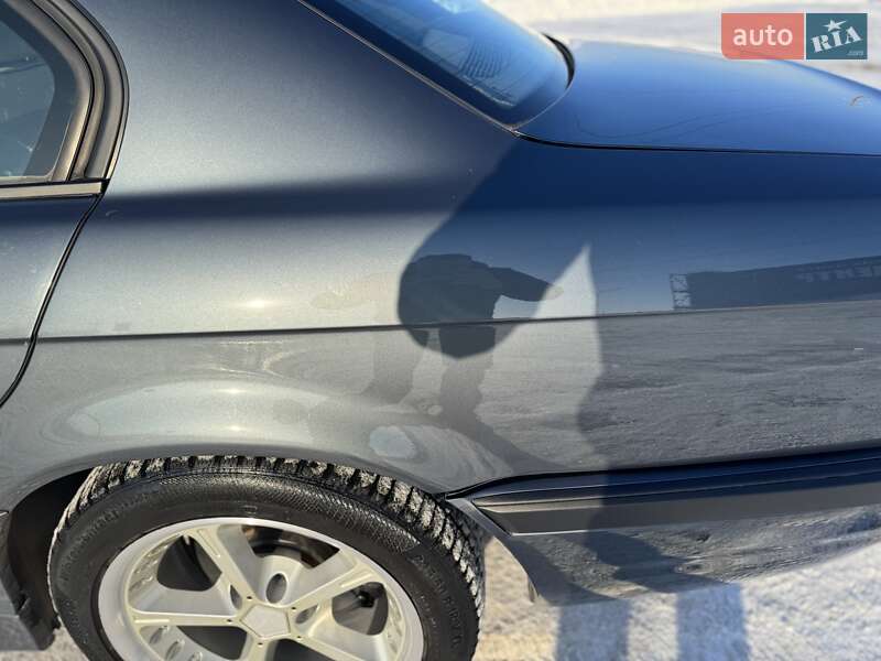 Седан BMW 7 Series 2001 в Ровно