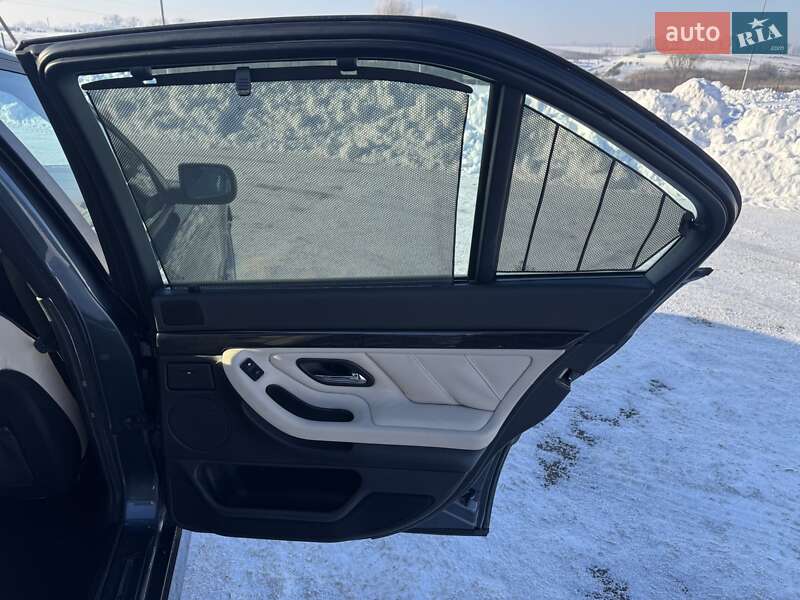 Седан BMW 7 Series 2001 в Ровно