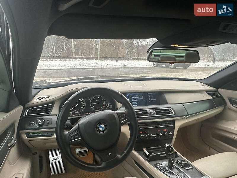 Седан BMW 7 Series 2010 в Хмельницком