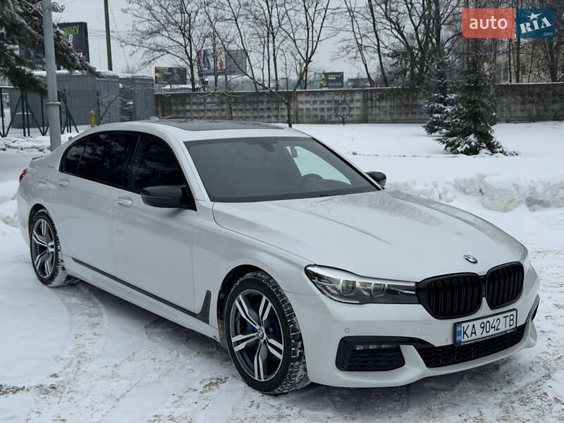 Седан BMW 7 Series 2015 в Киеве фото 5 Седан BMW 7 Series 2015 в Киеве
