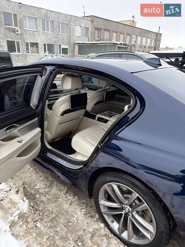 Седан BMW 7 Series 2019 в Луцьку