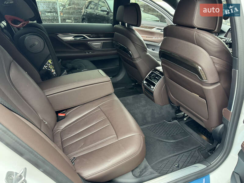 Седан BMW 7 Series 2020 в Одесі