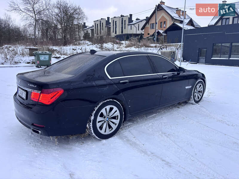 Седан BMW 7 Series 2012 в Львове