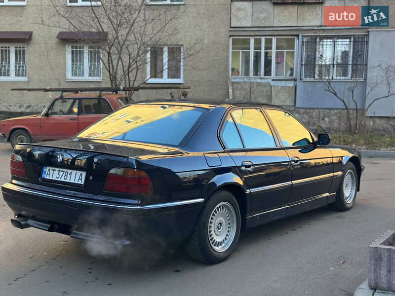 Седан BMW 7 Series 1999 в Коломые