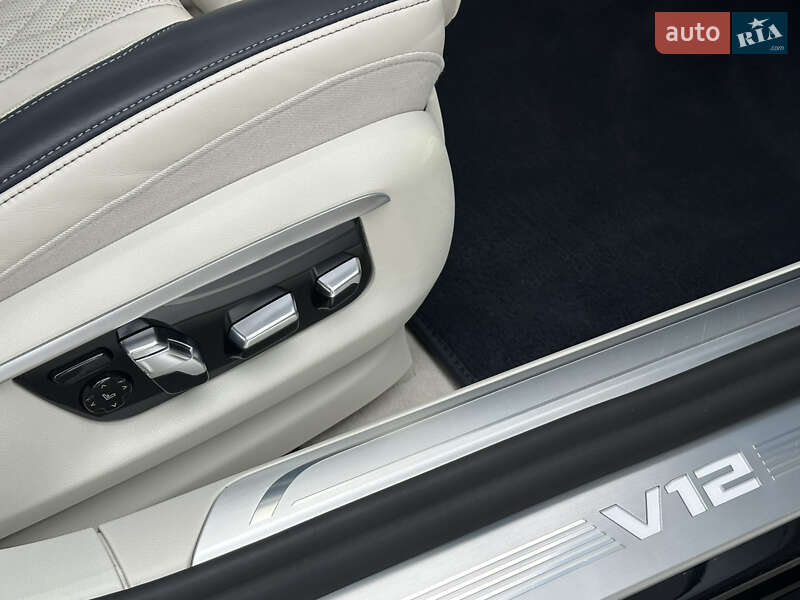 Седан BMW 7 Series 2021 в Киеве