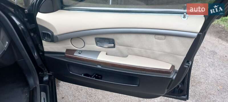Седан BMW 7 Series 2002 в Ужгороде