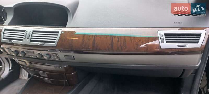 Седан BMW 7 Series 2002 в Ужгороде