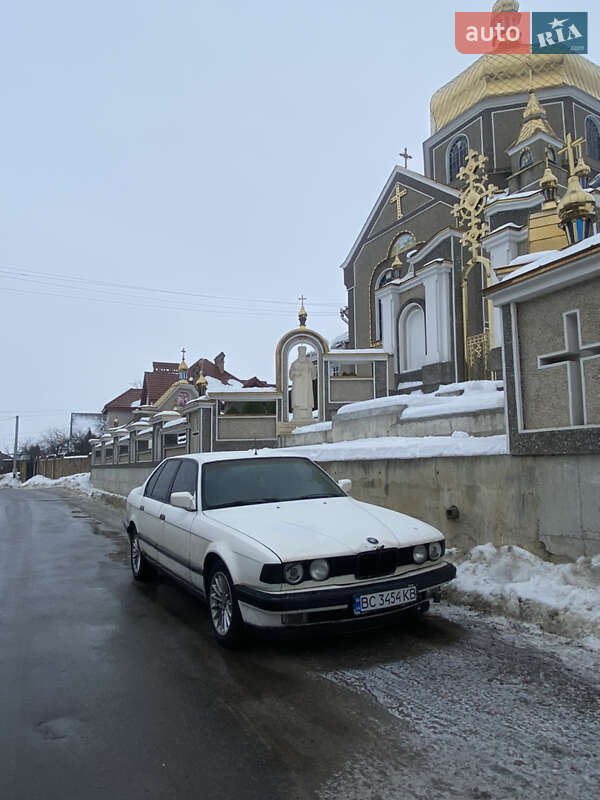BMW 7 Series 1990