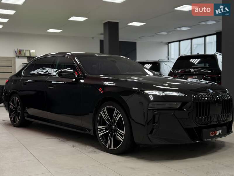 Седан BMW 7 Series 2023 в Тернополі