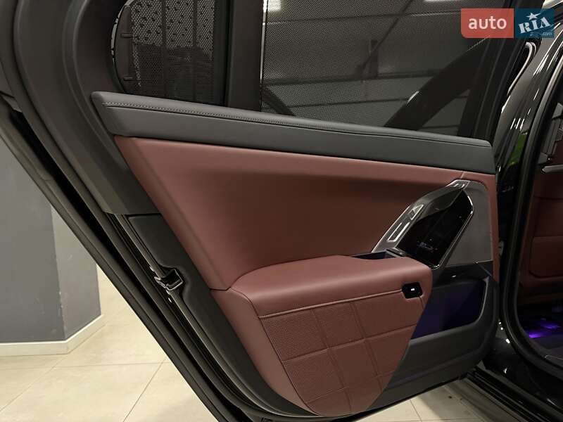 Седан BMW 7 Series 2023 в Тернополі