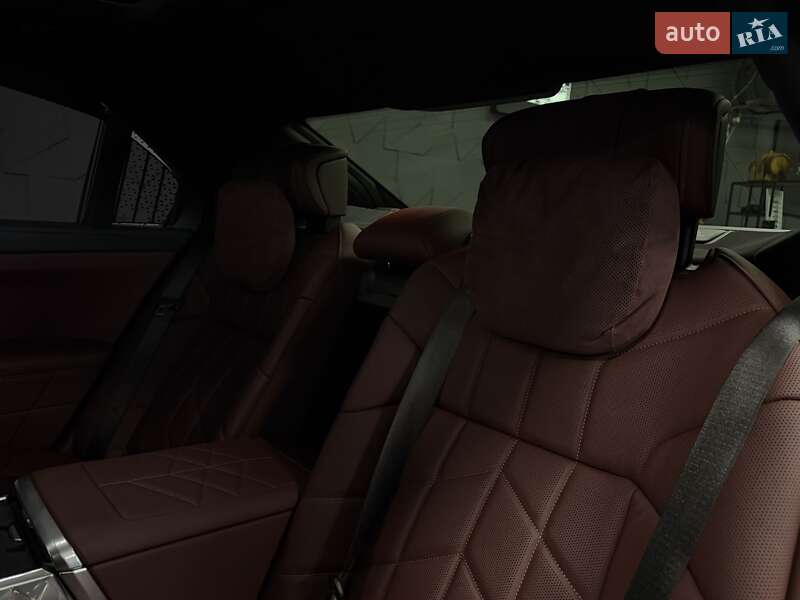 Седан BMW 7 Series 2023 в Тернополі
