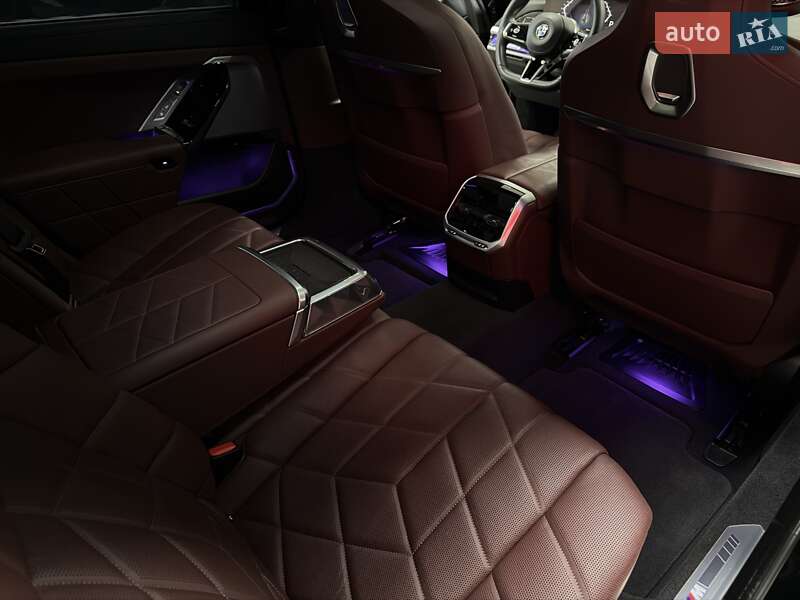 Седан BMW 7 Series 2023 в Тернополі