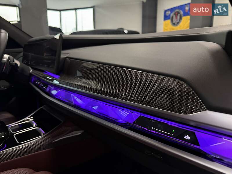 Седан BMW 7 Series 2023 в Тернополі