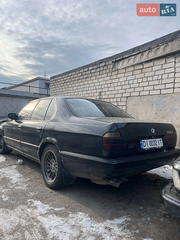 Седан BMW 7 Series 1989 в Днепре