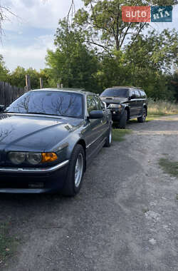 Седан BMW 7 Series 2000 в Городищеві