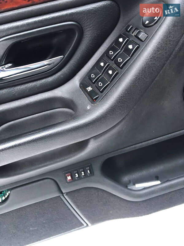 Седан BMW 7 Series 2000 в Городище фото 8 Седан BMW 7 Series 2000 в Городище