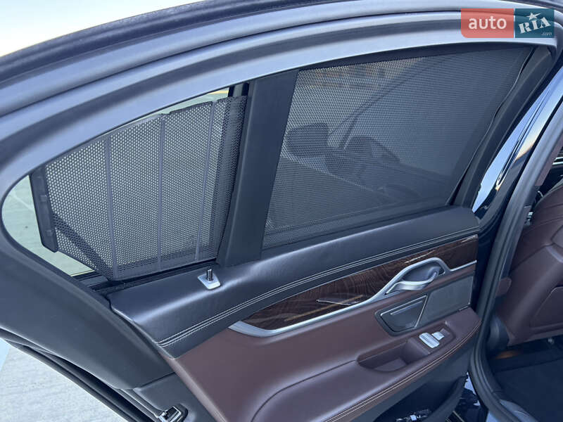 Седан BMW 7 Series 2017 в Ужгороде фото 64 Седан BMW 7 Series 2017 в Ужгороде