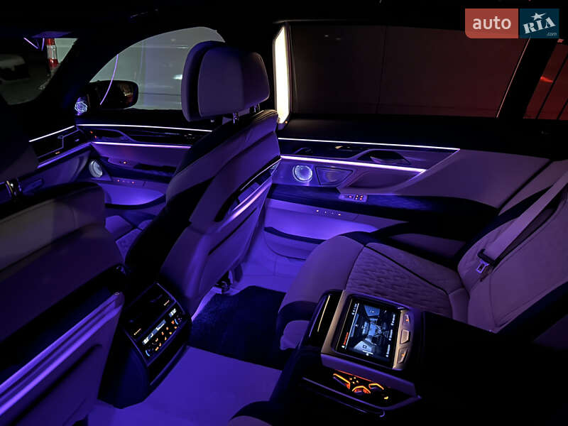 Седан BMW 7 Series 2021 в Киеве