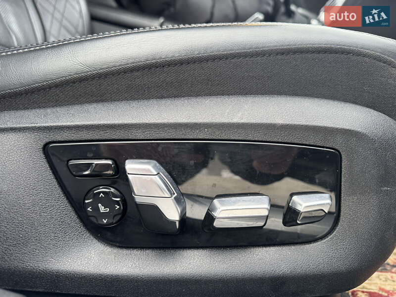 Седан BMW 7 Series 2019 в Киеве