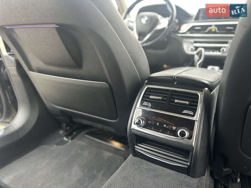 Седан BMW 7 Series 2016 в Могилев-Подольске фото 21 Седан BMW 7 Series 2016 в Могилев-Подольске