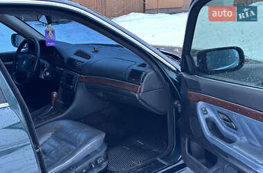 Седан BMW 7 Series 1995 в Калуші