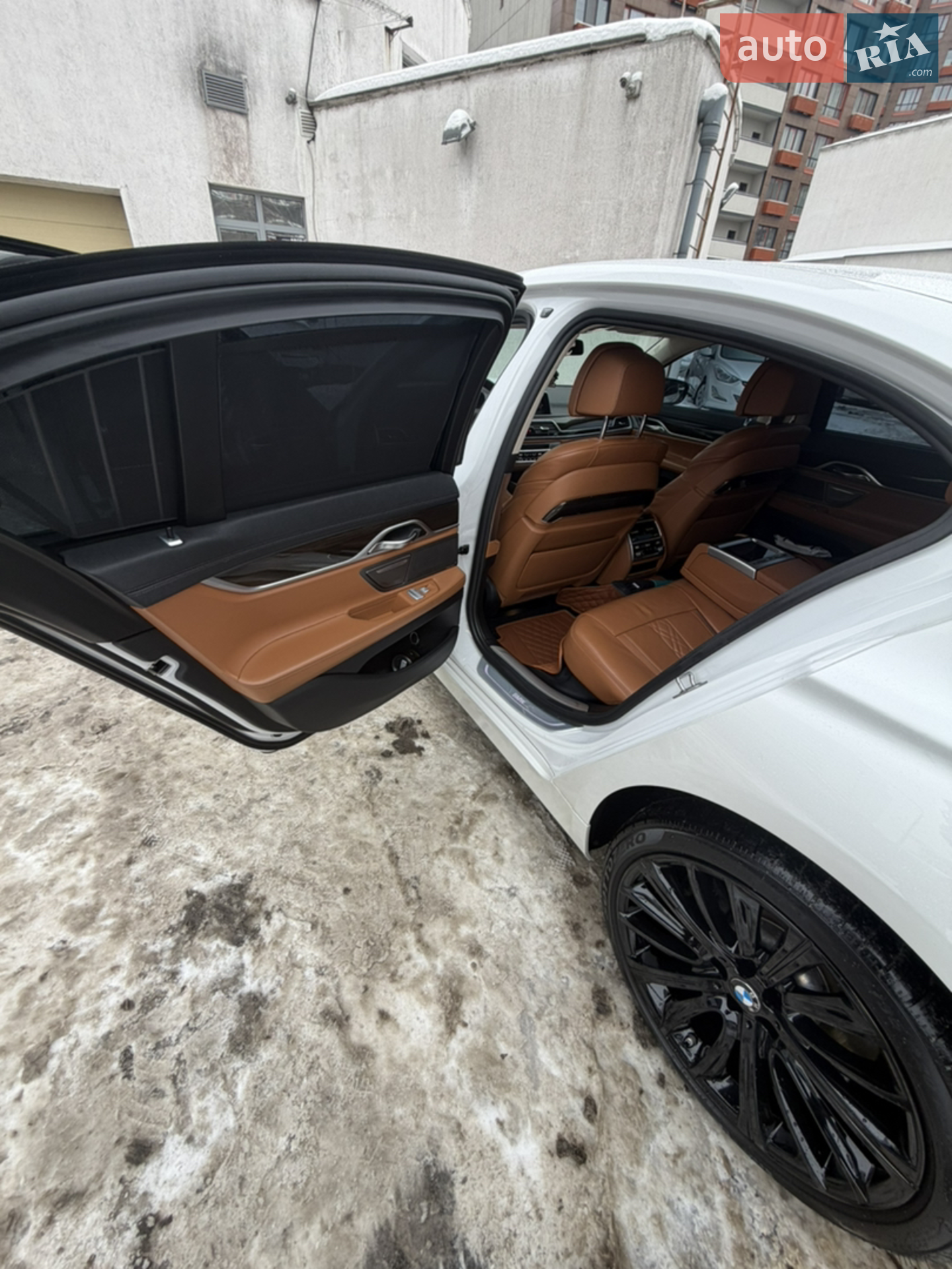 2017 BMW 7er - мініатюра 16