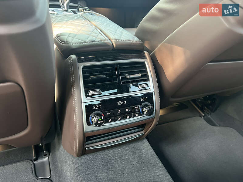Седан BMW 7 Series 2022 в Днепре