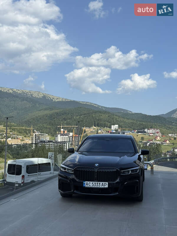 Седан BMW 7 Series 2019 в Горохове