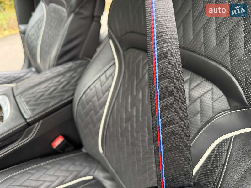 Седан BMW 7 Series 2020 в Ровно