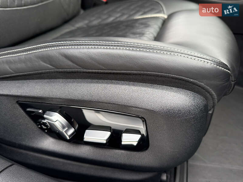 Седан BMW 7 Series 2020 в Ровно
