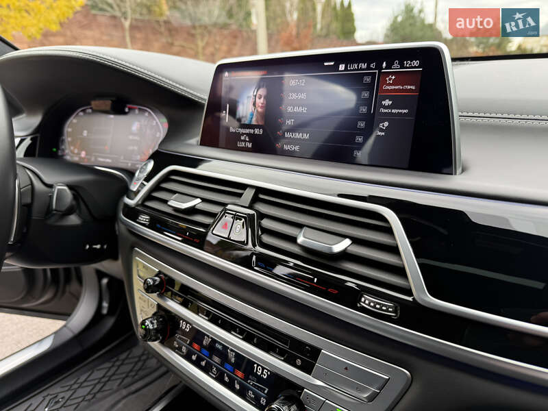 Седан BMW 7 Series 2020 в Ровно