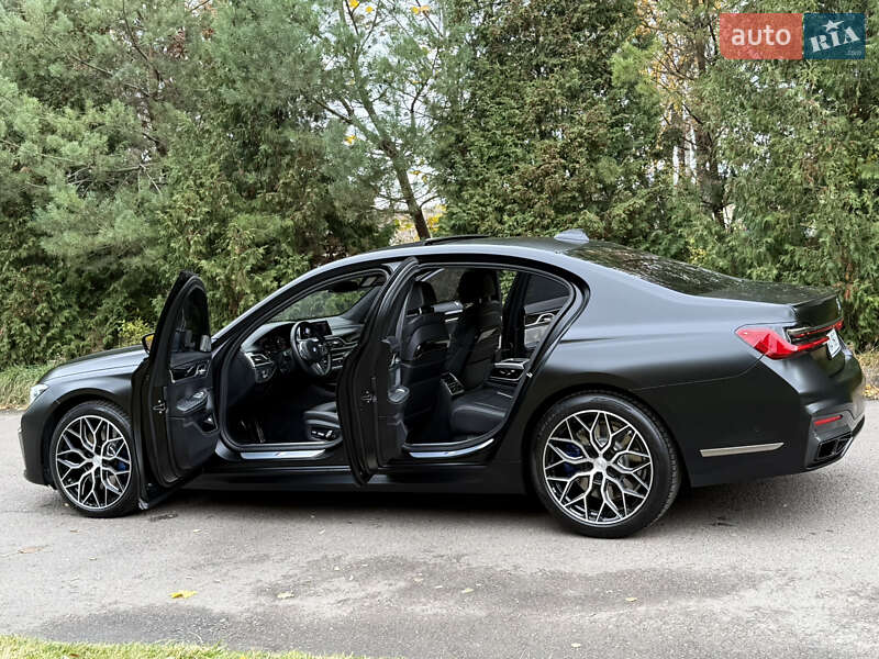Седан BMW 7 Series 2020 в Ровно