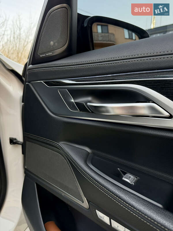 Седан BMW 7 Series 2016 в Ужгороде
