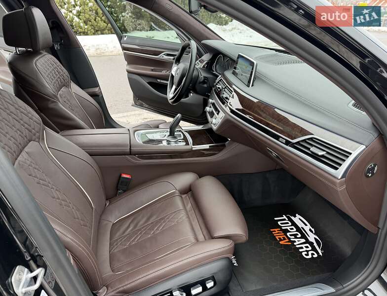 Седан BMW 7 Series 2017 в Киеве